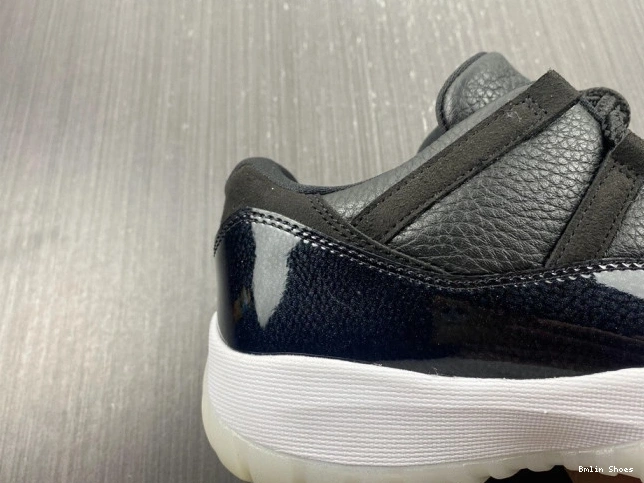 Bmlin Shoes Low 72-10 AV2187-001 Jordan 11 Air Retro 0726
